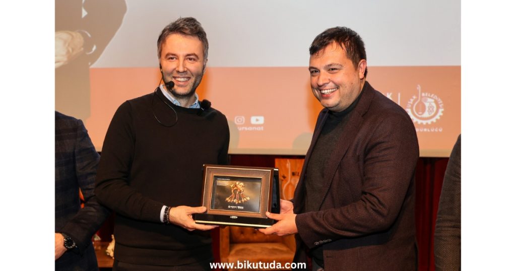 Award to Mehmet Akif Ersoy 