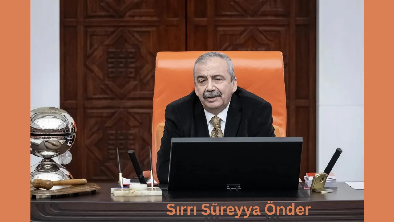 sırrı süreyya önder